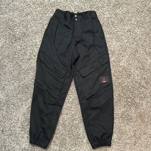 Women’s Like new Jordan, Nike cargo style joggers.